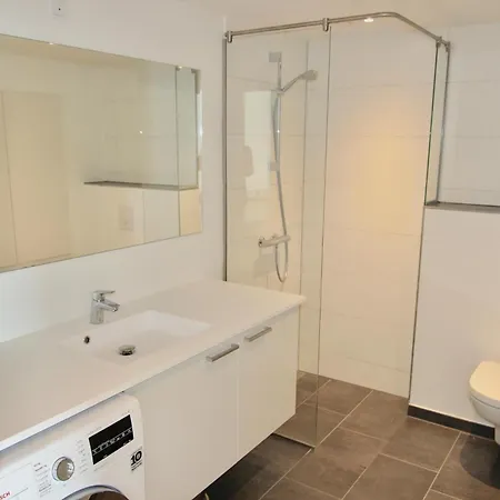 Great 2-bed Wprivate Balcony By Harbour 公寓 欧登塞